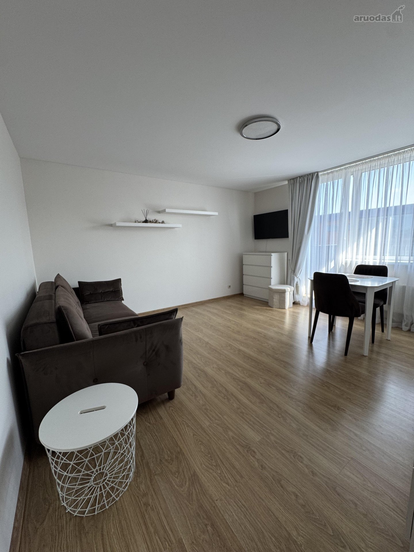 Išnuomojamas jaukus ir šviesus 1 kambario, 27