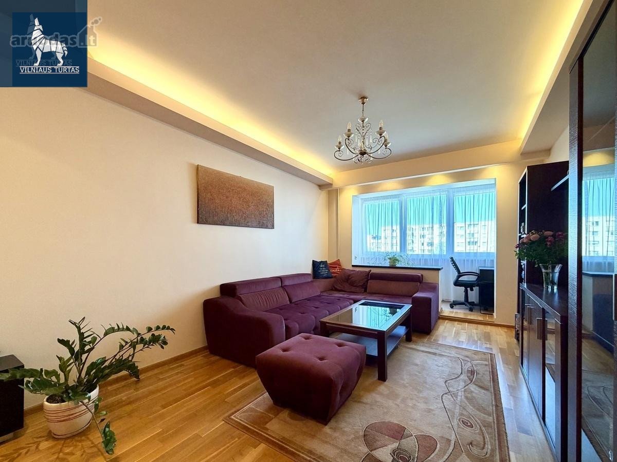 Geroje vietoje Pašilaičiuose, Žemynos gatvėje
