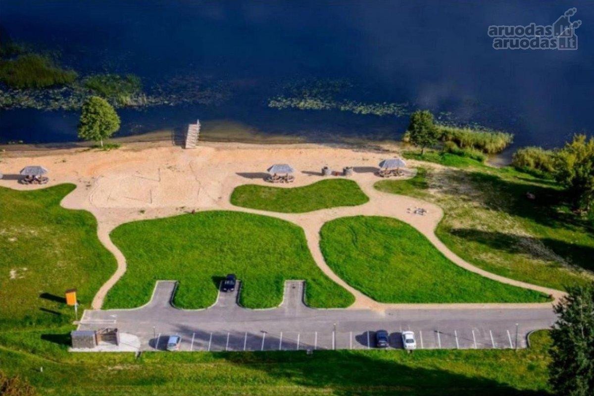 Parduodamas namas su 0,08 ha žemės sklypu
