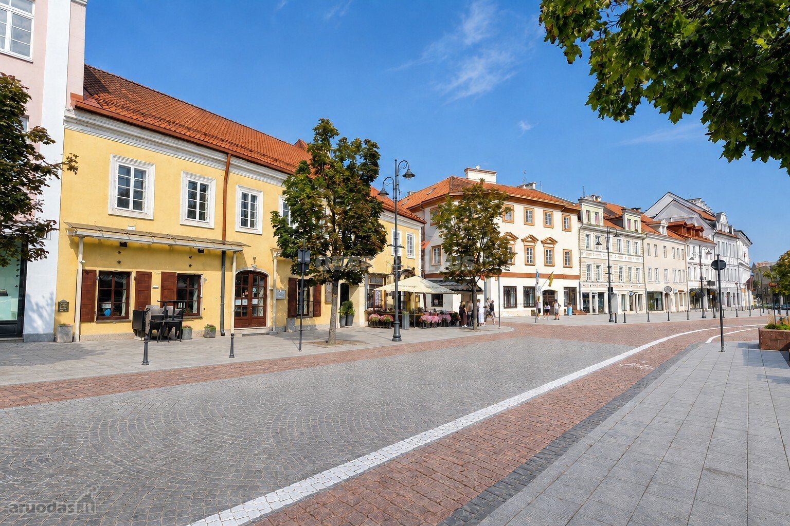 Parduodamos 220,07 m² administracinės