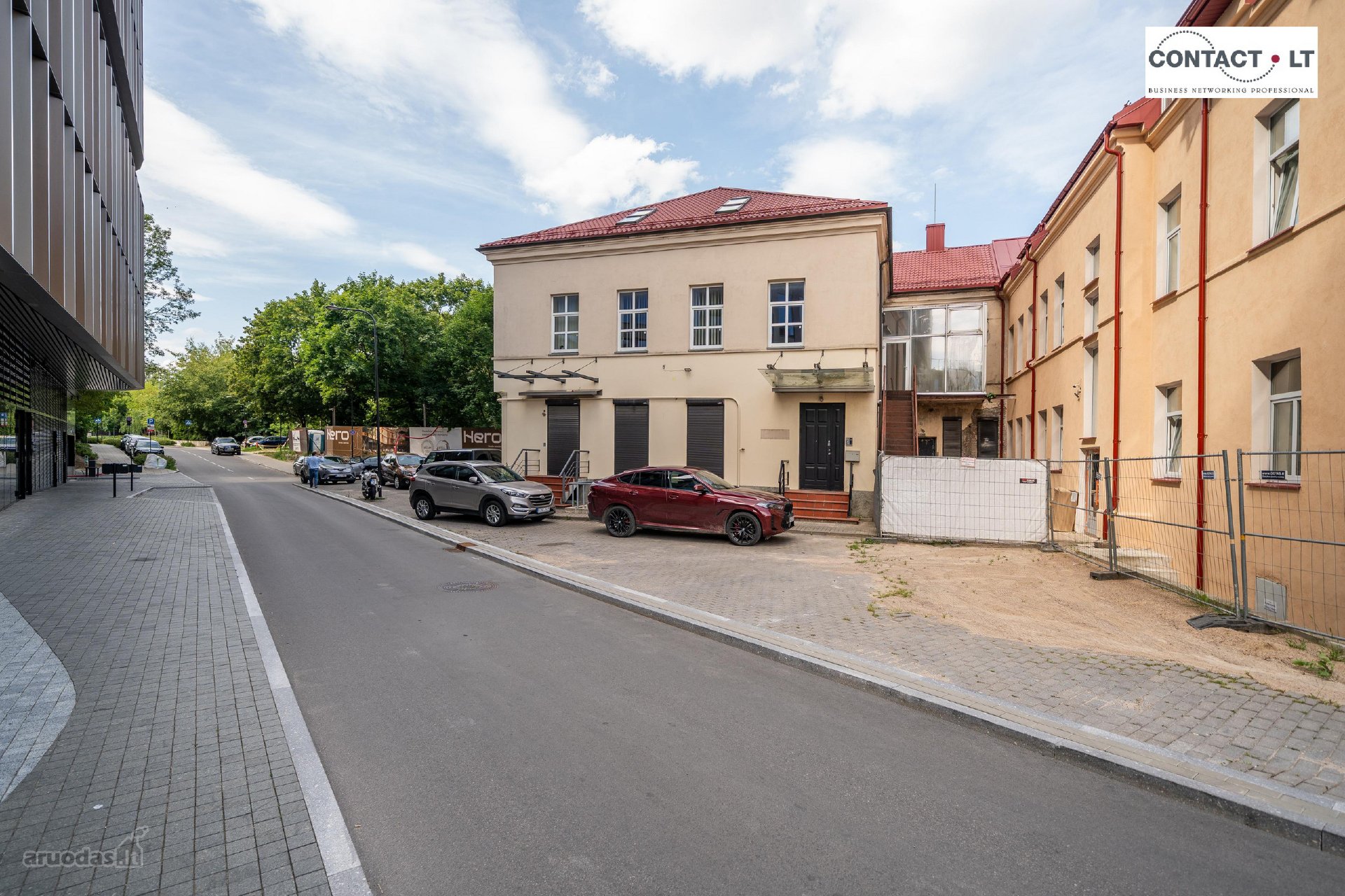 Parduodamos komercinės patalpos adresu