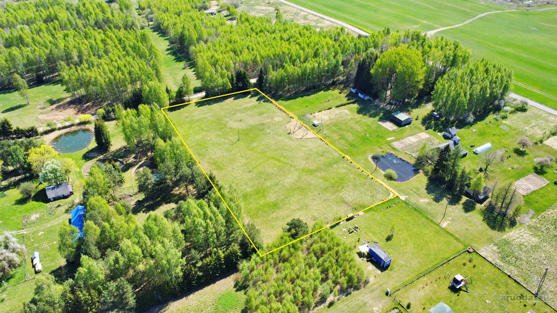 Parduodamas išskirtinis 88 arų sklypas gamtos