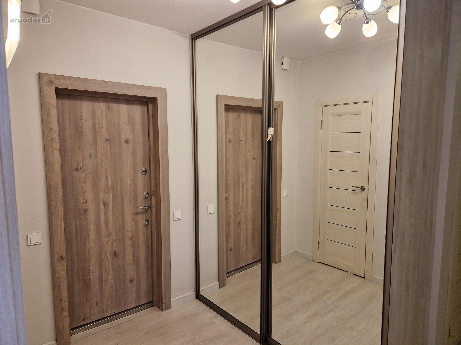 Išnuomojame tvarkingą vidinį, 3-jų