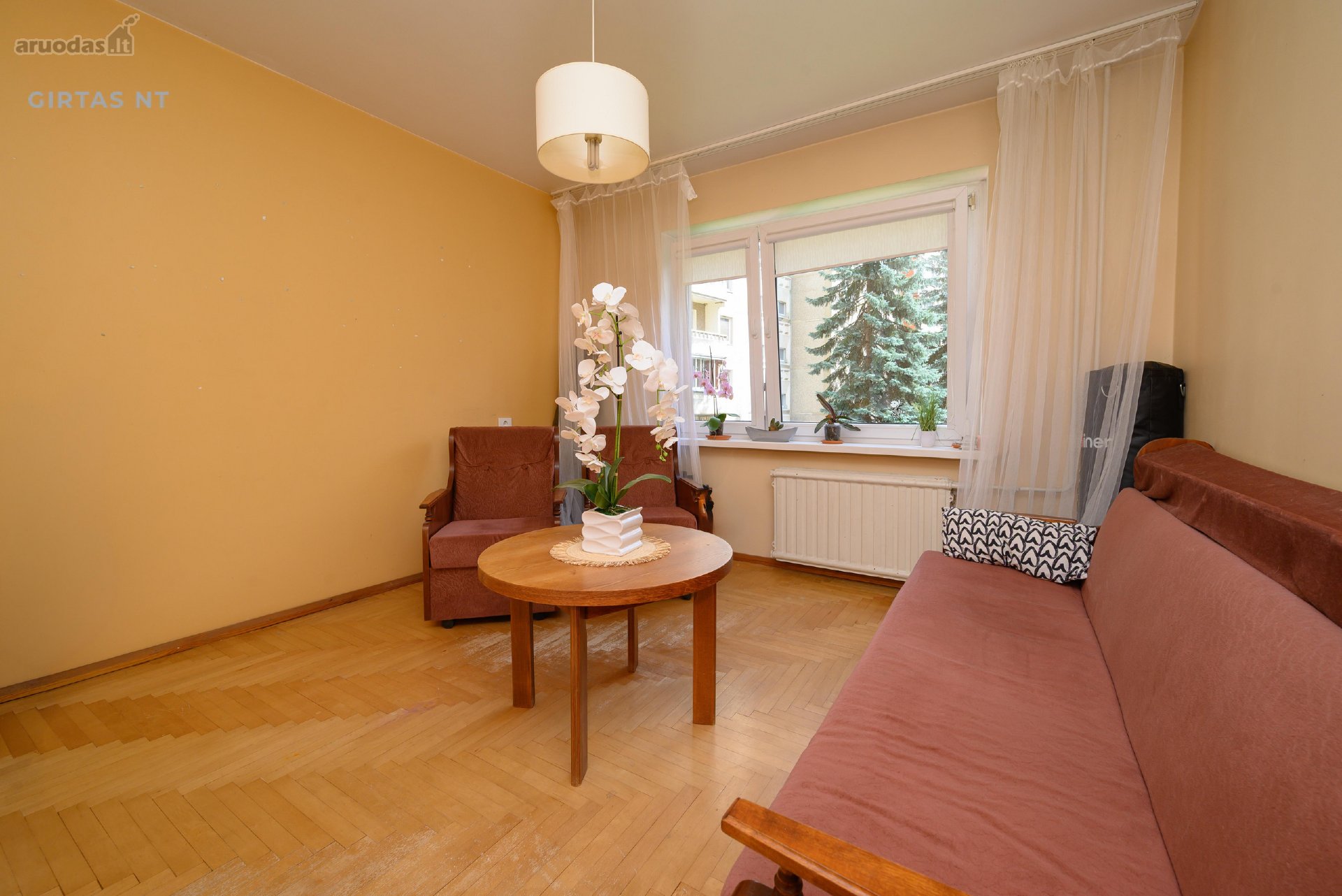 Parduodamas erdvus 4 kambarių butas