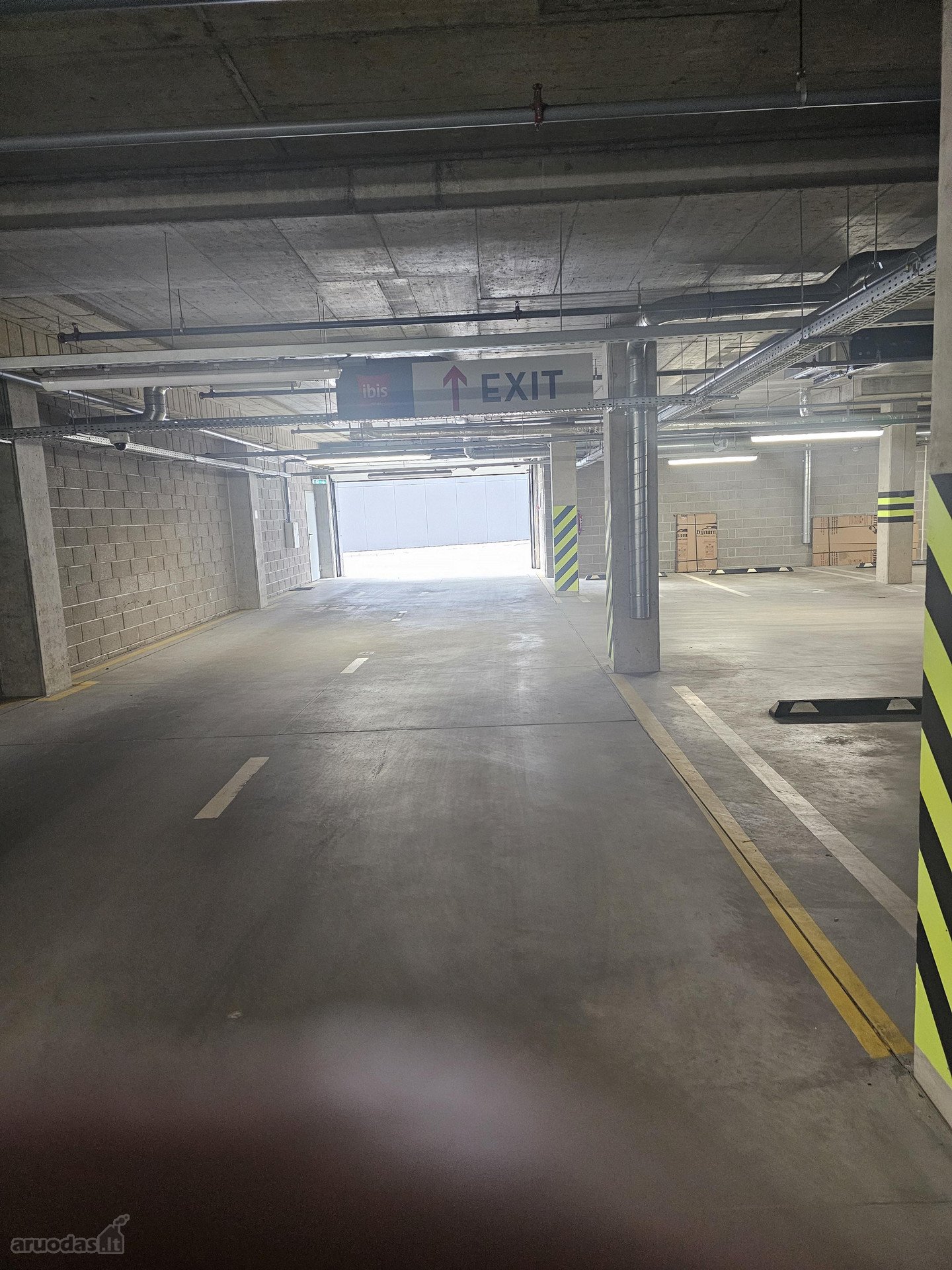 Išnuomojama požeminė automobiliu stovejimo
