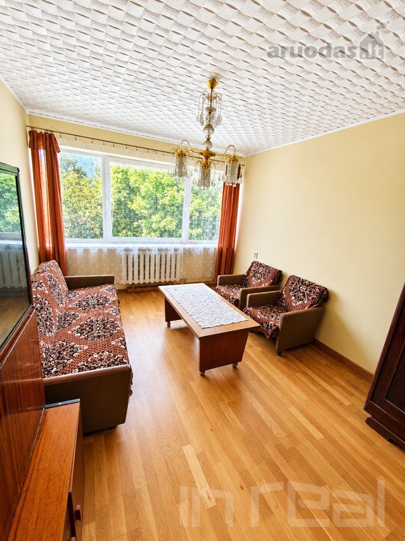 Parduodamas erdvus 3 kambarių butas Utenos