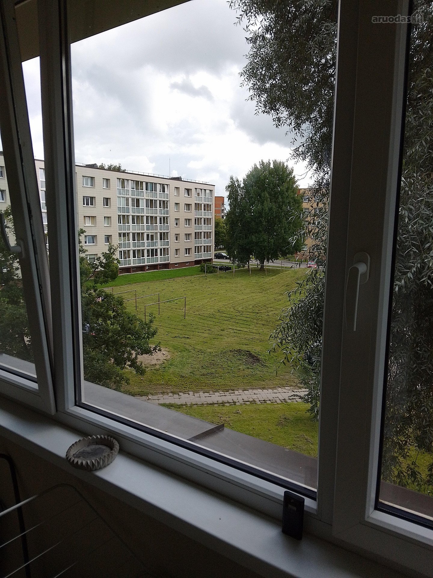 Parduodama 1/2-tai yra pusė buto su nustatyta