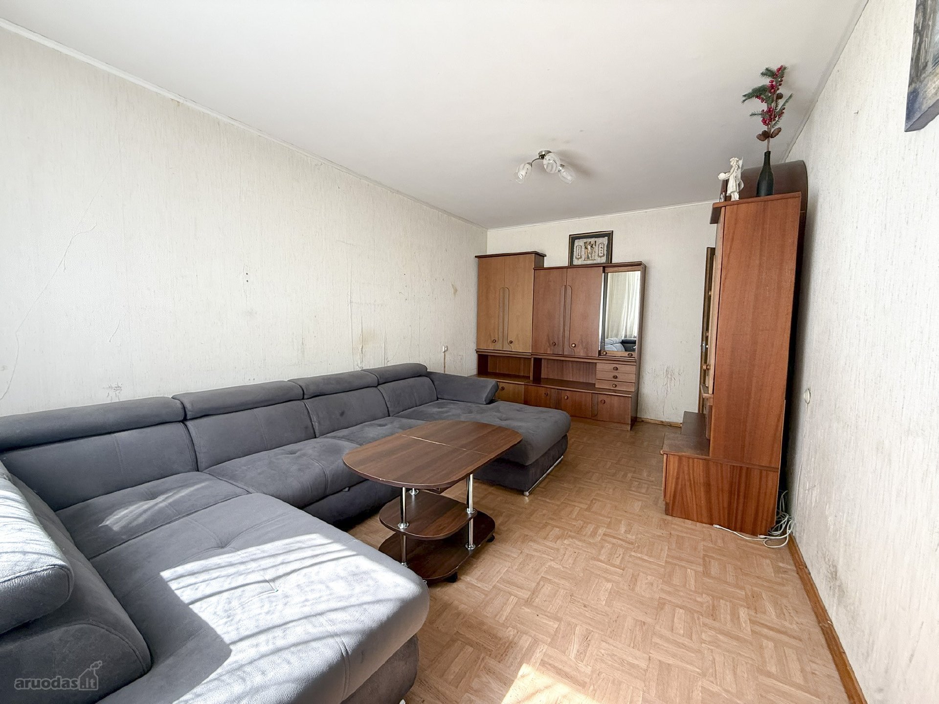 Parduodamas Erdvus 4 Kambarių Butas
