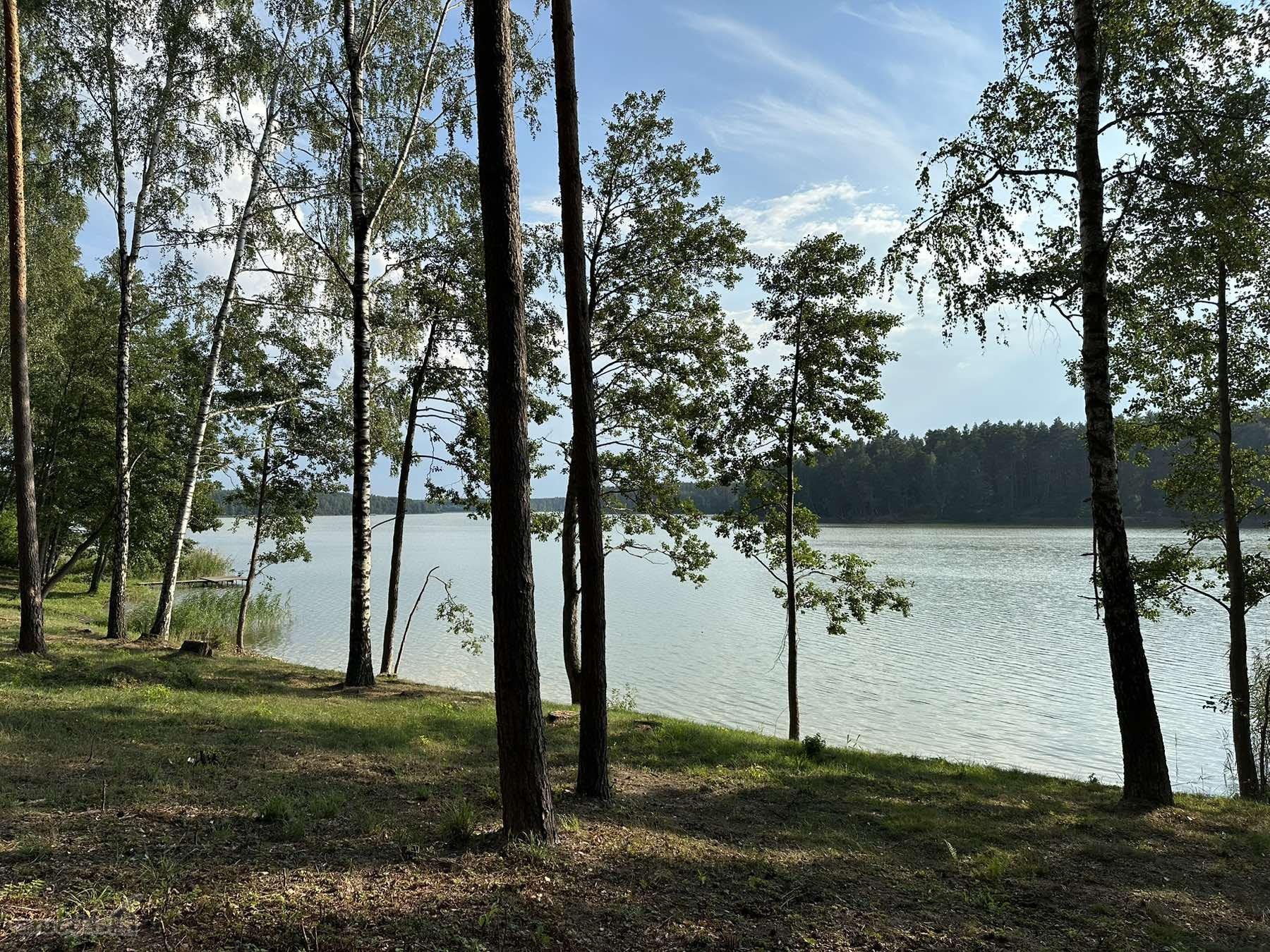 Parduodamas žemės sklypas su 56 metrais ežero