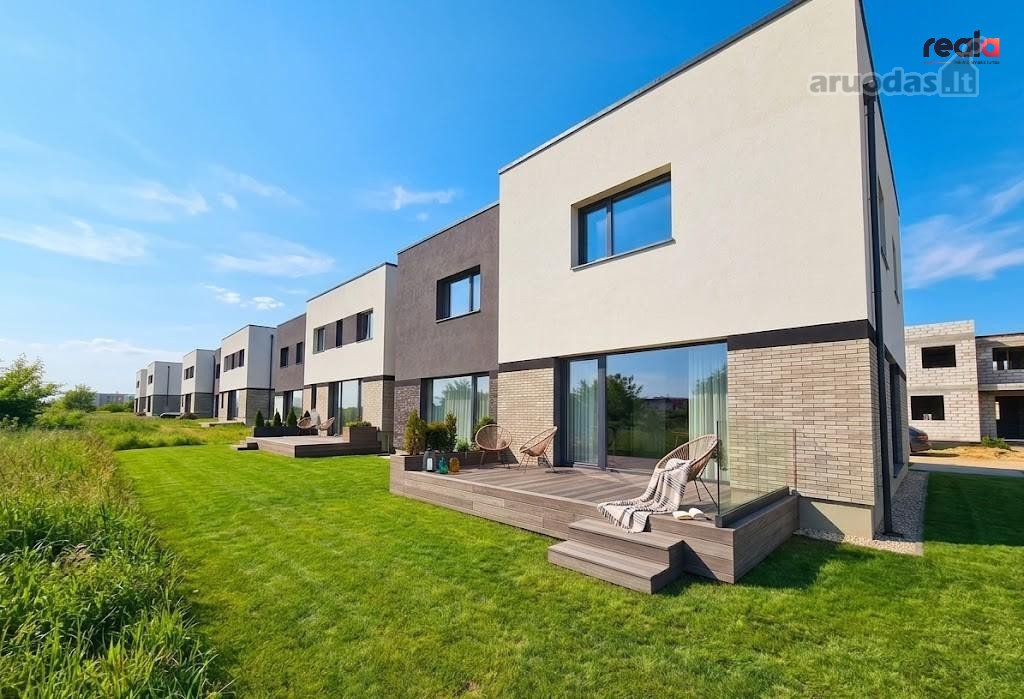 Naujas modernių kotedžų kvartalas Kalnėnuose