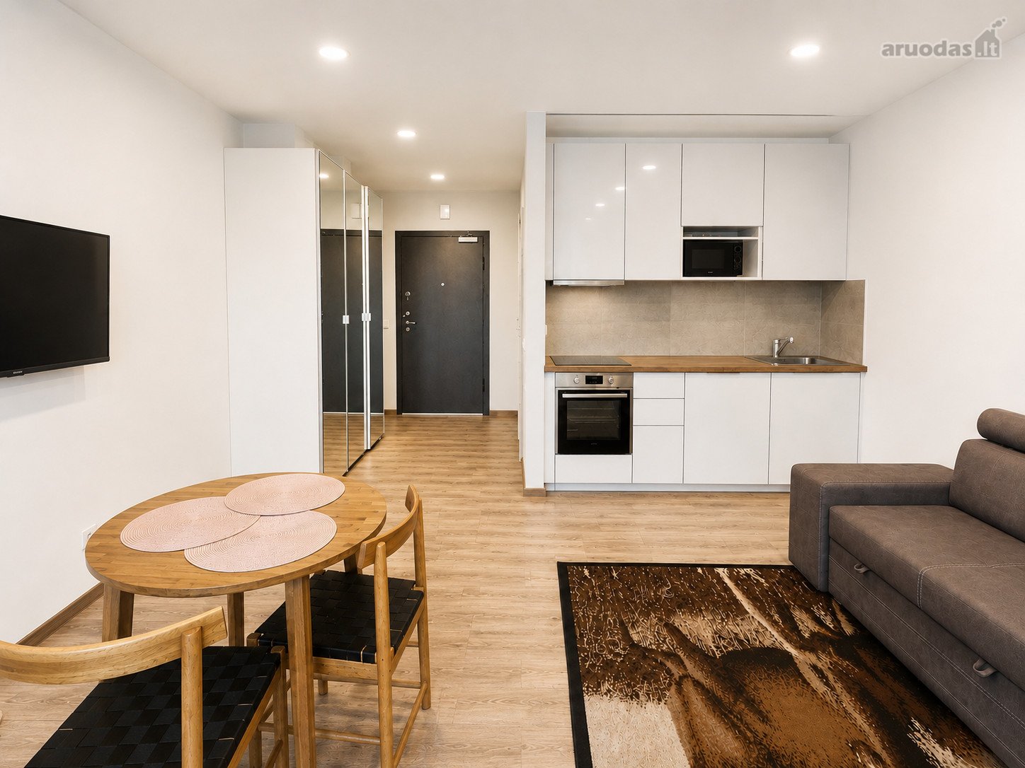 Parduodamas 1 kambario apartamentai su