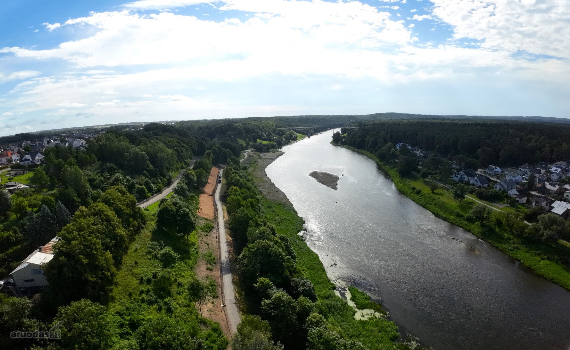 Parduodami 2 namų valdos sklypai po 6 arus