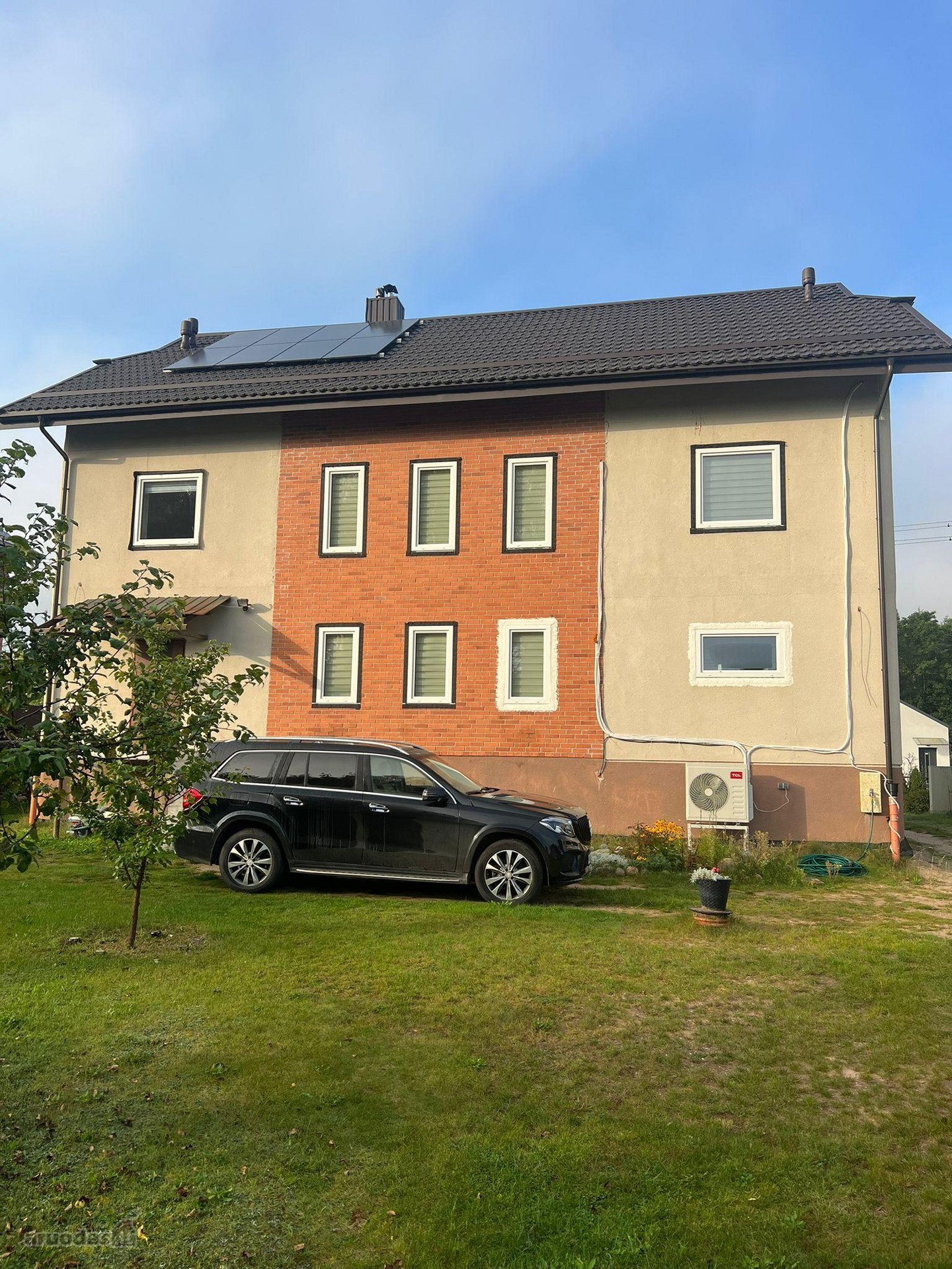 Parduodamas erdvus, šviesos ir privatumo
