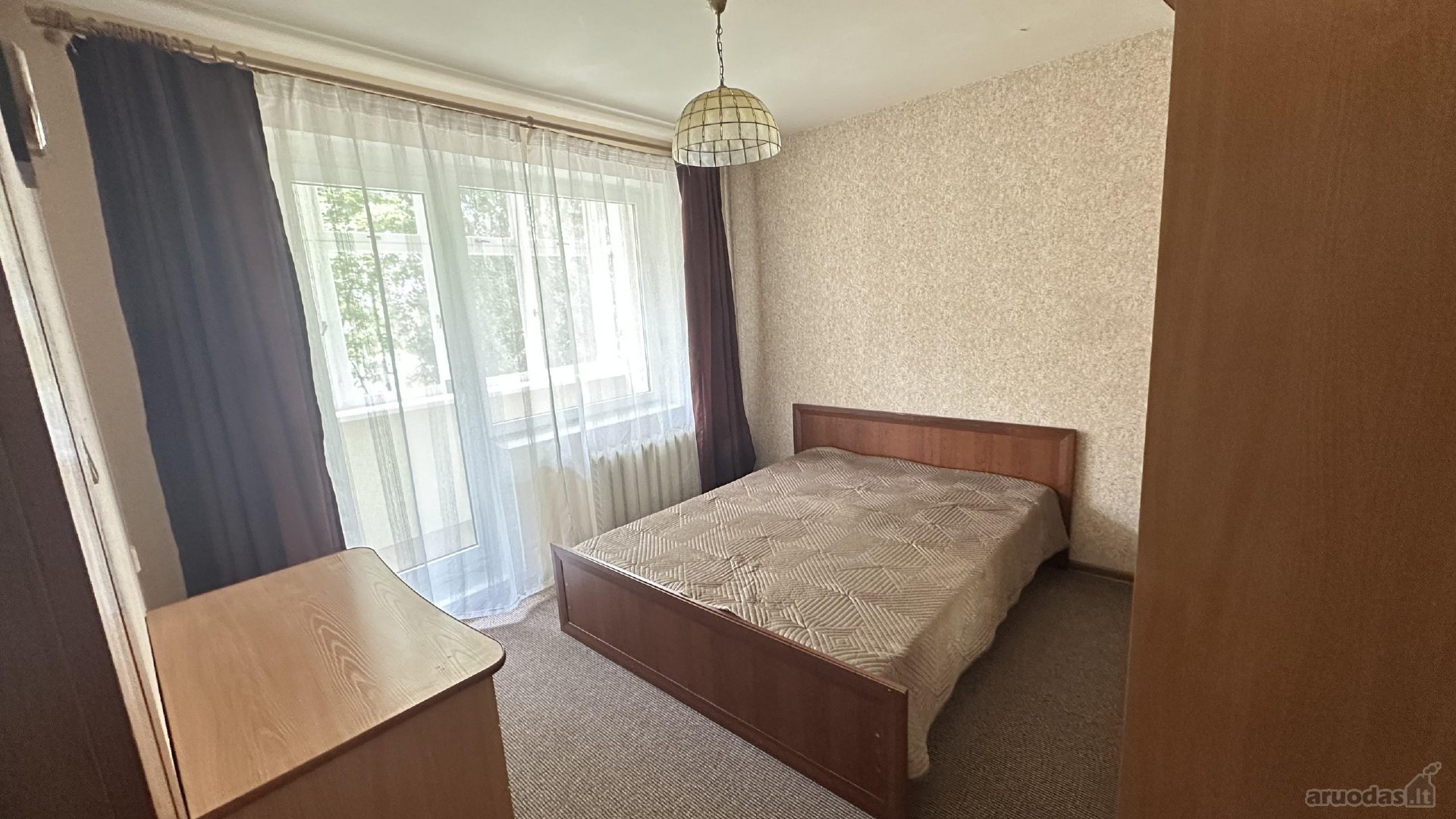 Be tarpininkų parduodamas dviejų kambarių