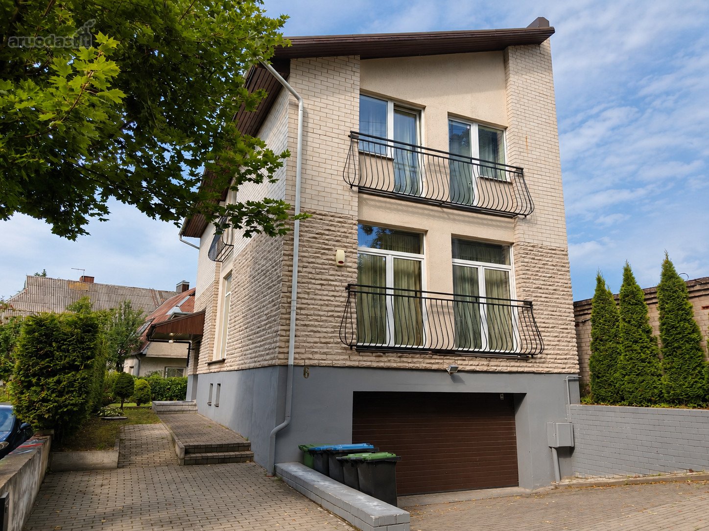 Parduodamas 177 m² namas ramioje ir
