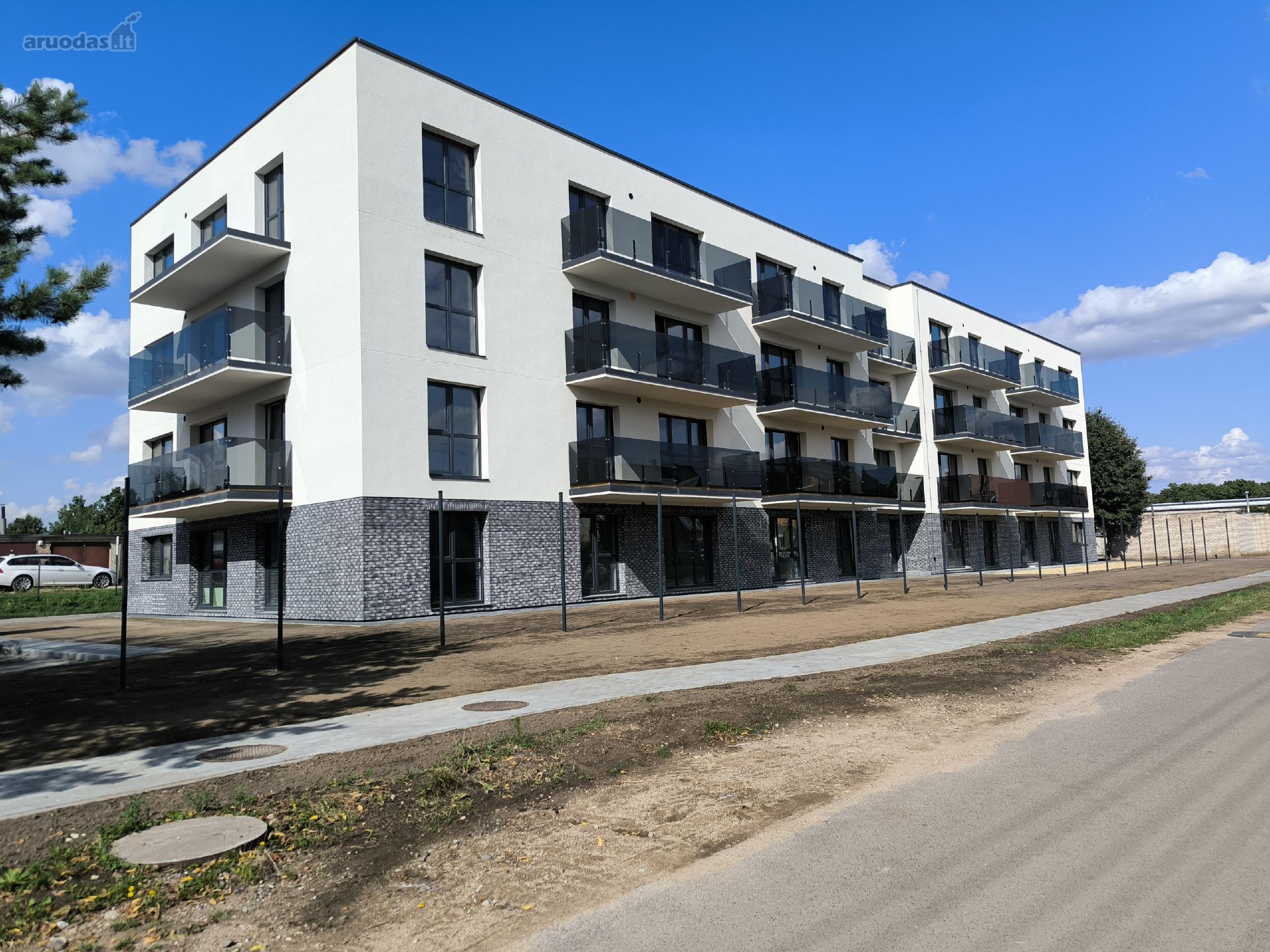 Tik 5 minutės nuo miesto centro plėtojamas