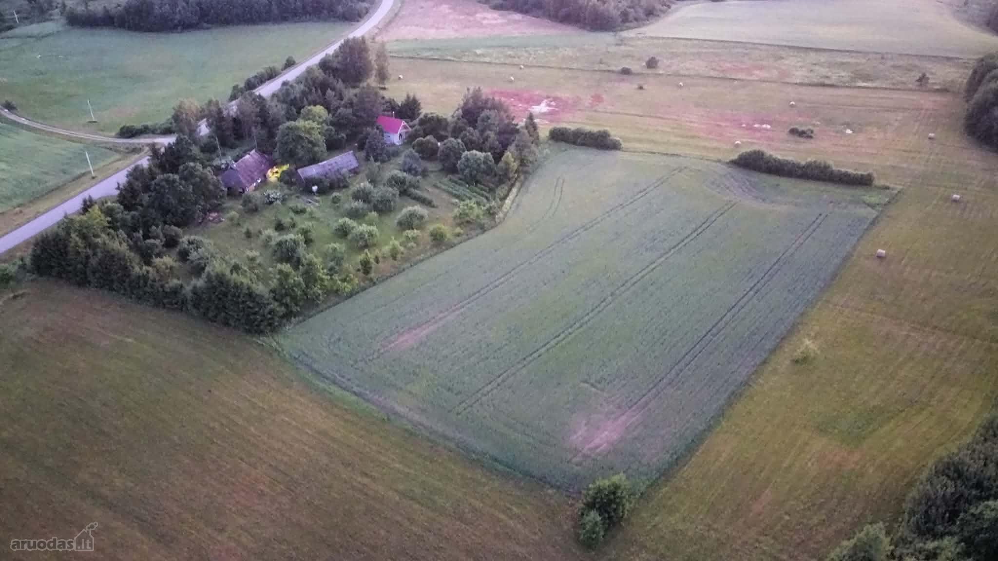 Išpuoselėta Vienkiemio Sodyba Prie Minijos –