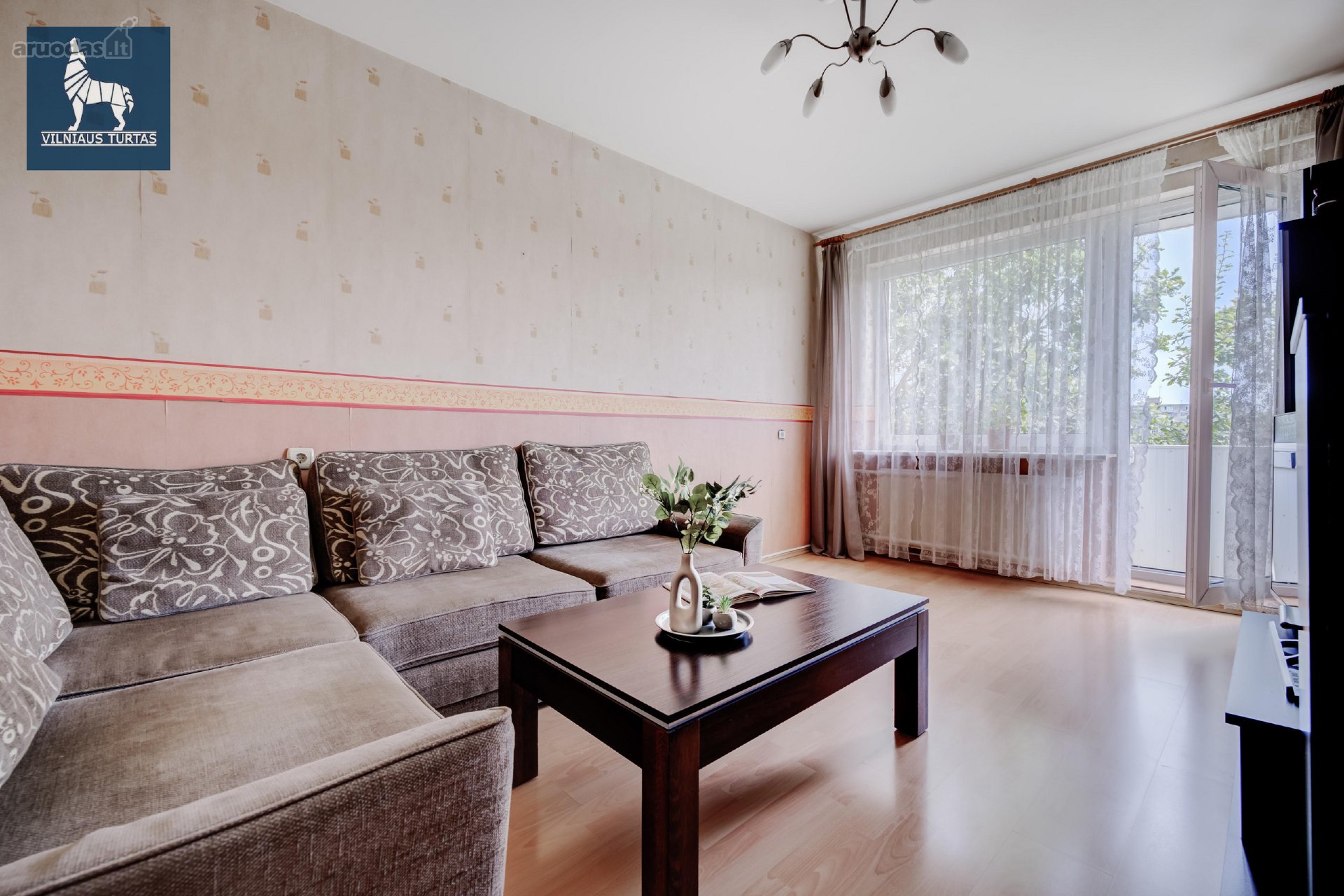Rytinė Kava Virš Miesto  51 M²  2 Balkonai