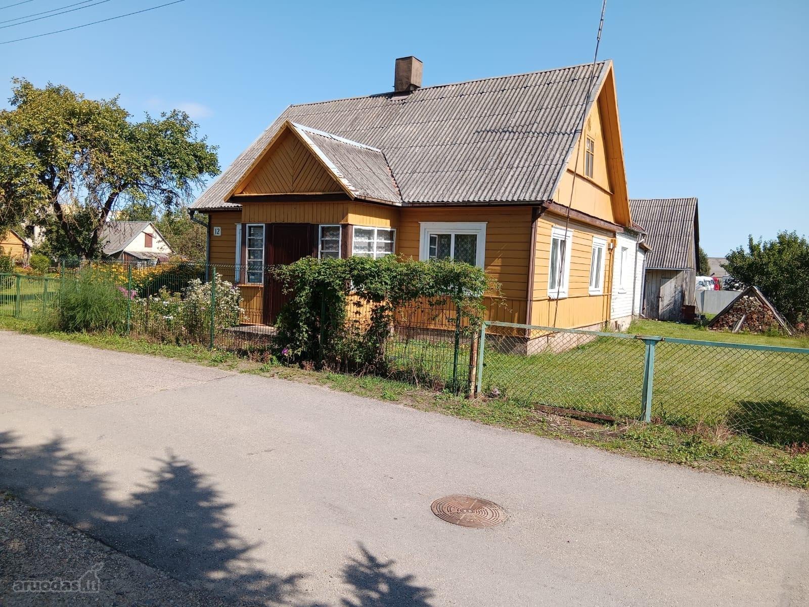 Parduodamas namas ramioje vietoje Vievio