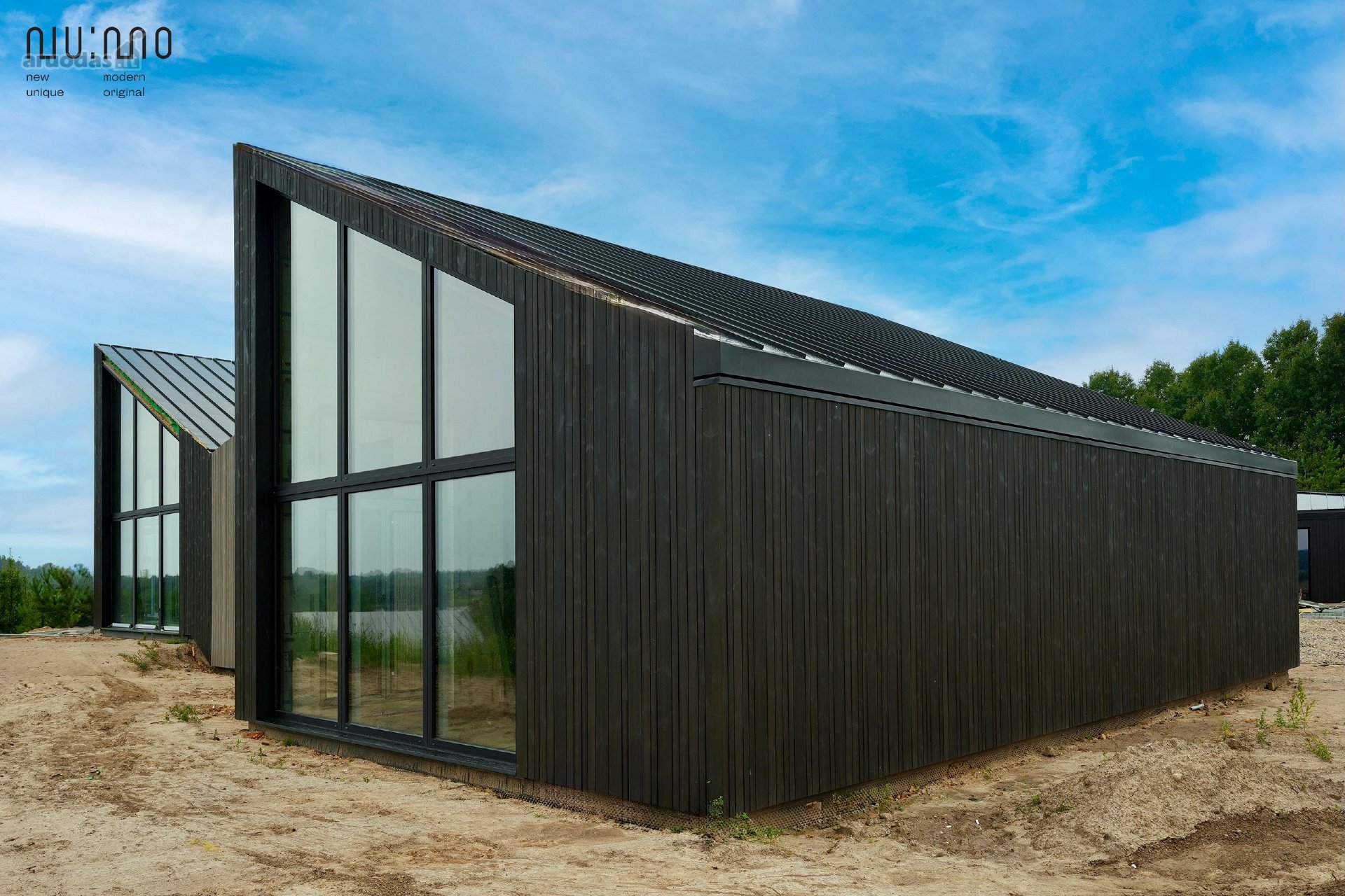 Vieno aukšto, 5 kambarių, 3 miegamųjų namas