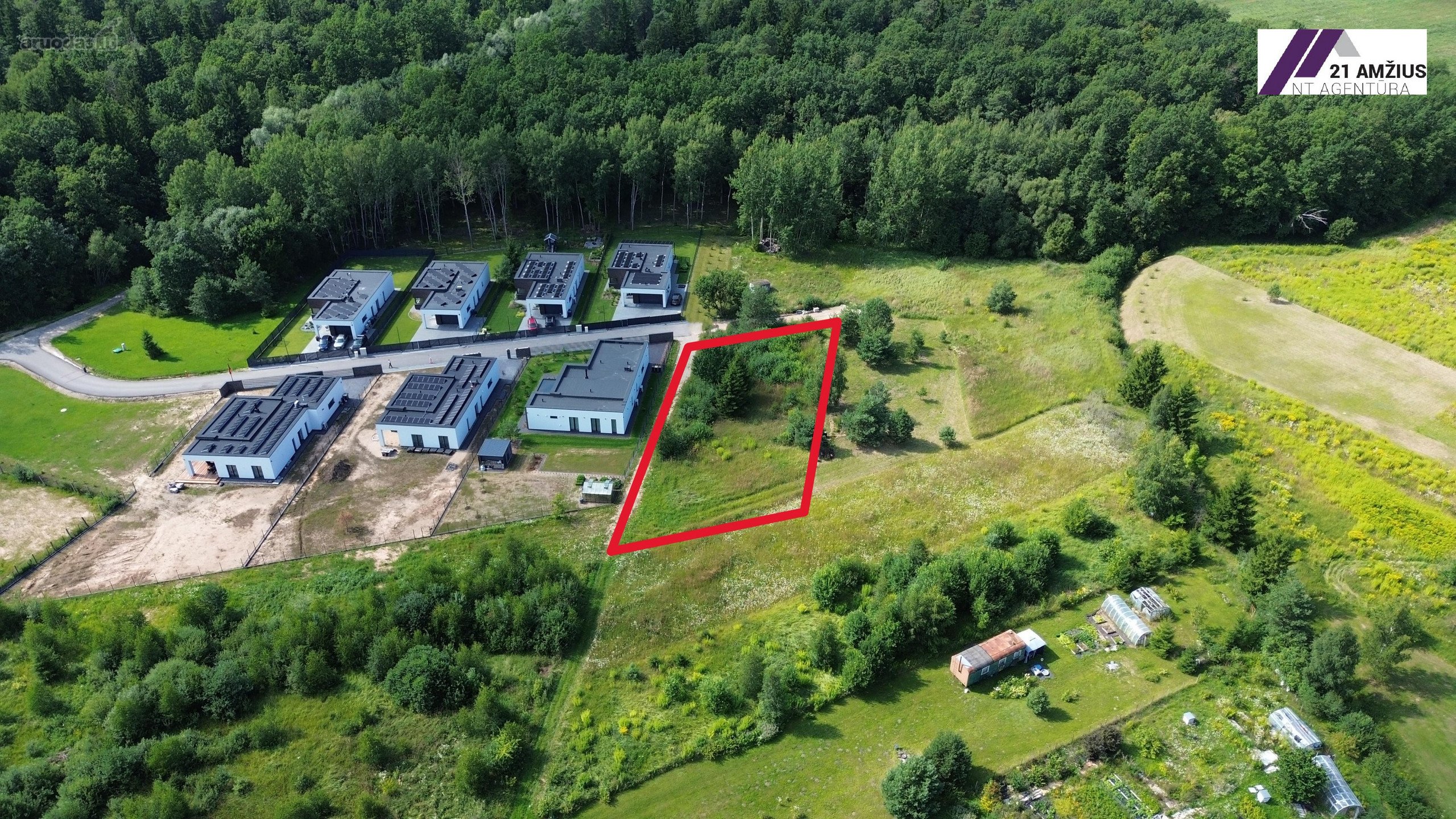 Parduodamas kokybiškas namų valdos sklypas