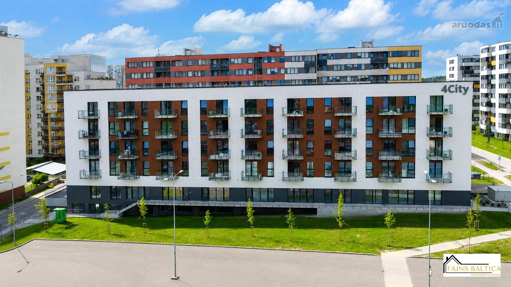 Nuomojamos 40.46 Kv. M Komercinės Patalpos