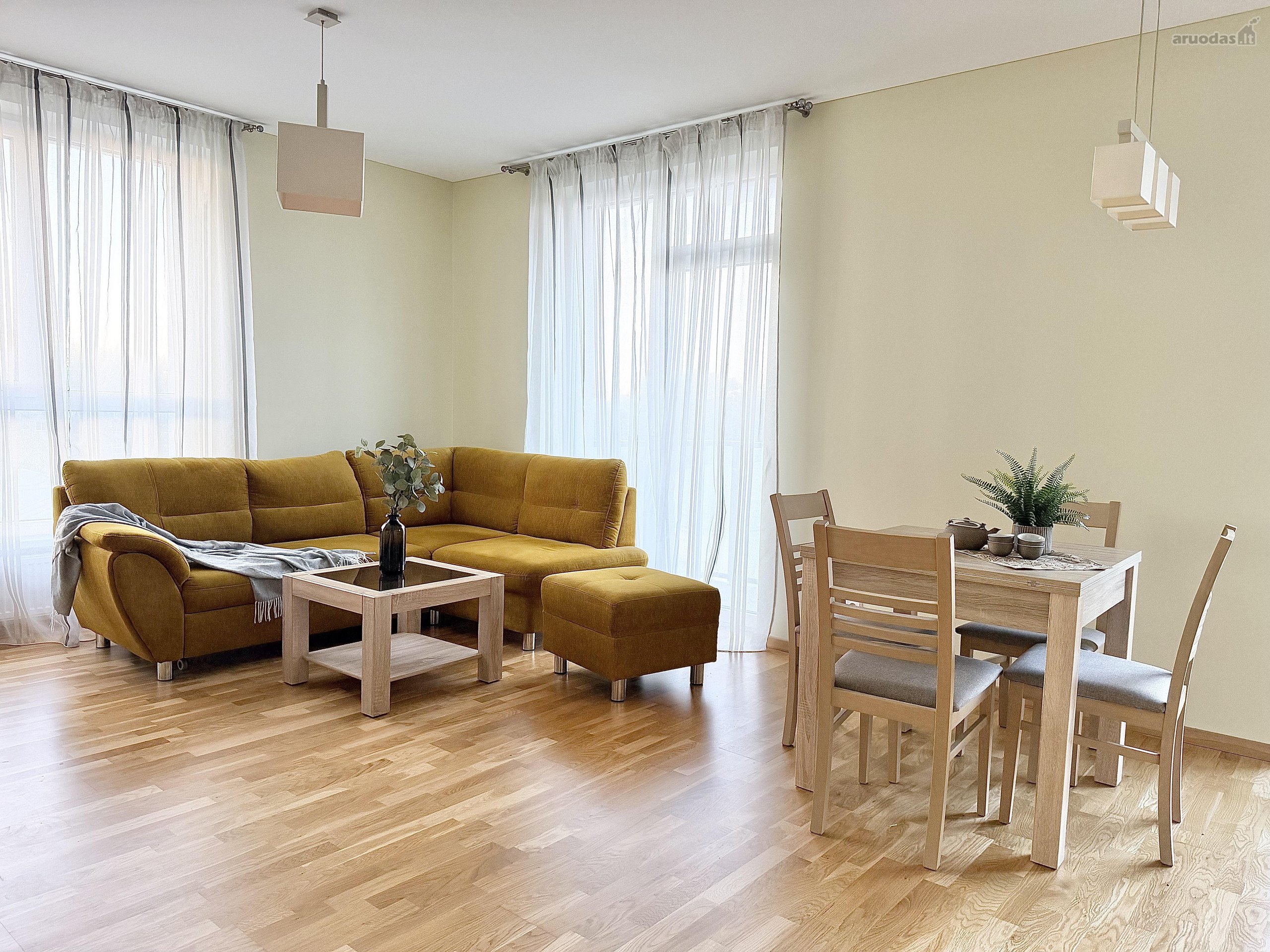 Itin geroje vietoje – Naujamiestyje, –