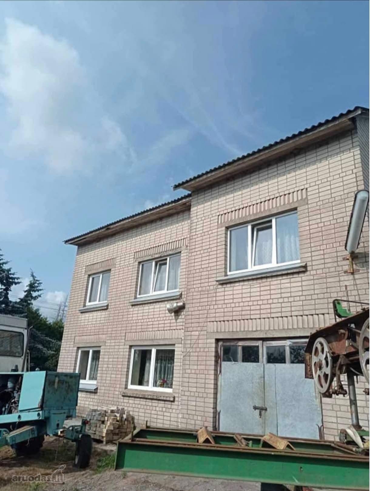 Parduodamas Erdvus 316 M² Namas Su 33 A Sklypu