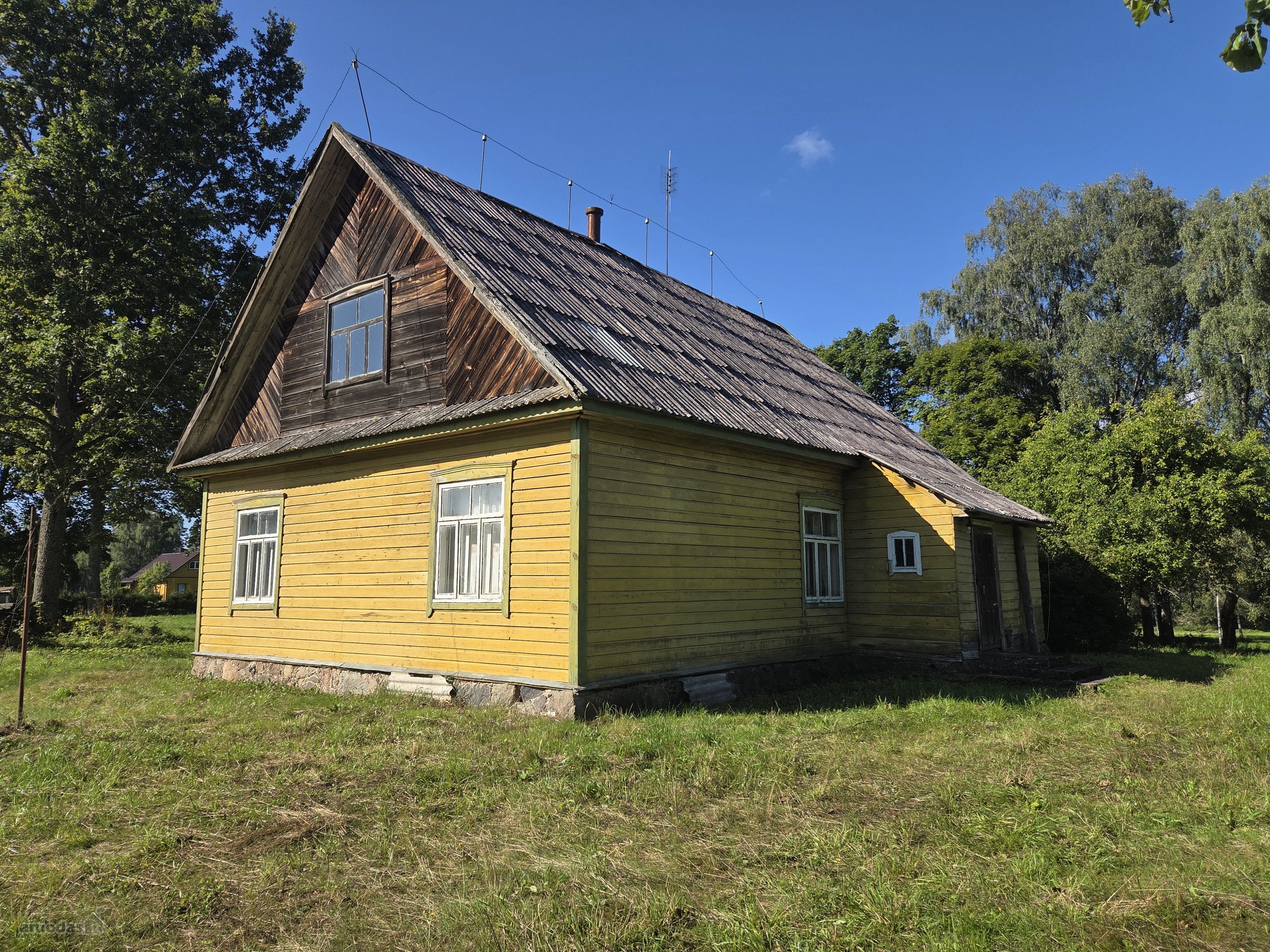 Parduodama Sodyba Su 13,17 Ha Sklypu (9,20 Ha