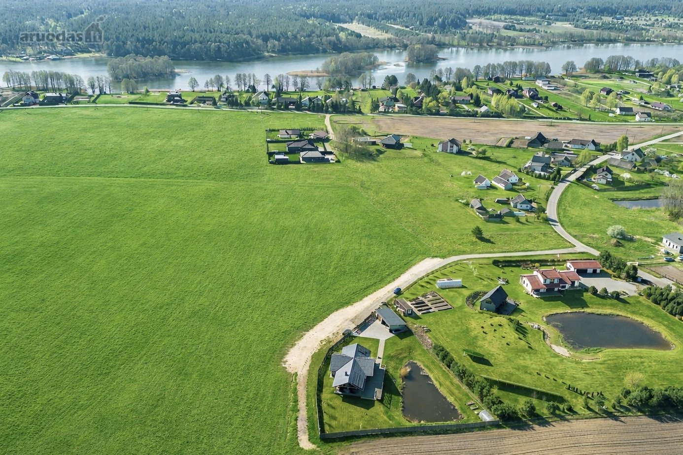 Parduodamas 20a namų valdos sklypas Trakų