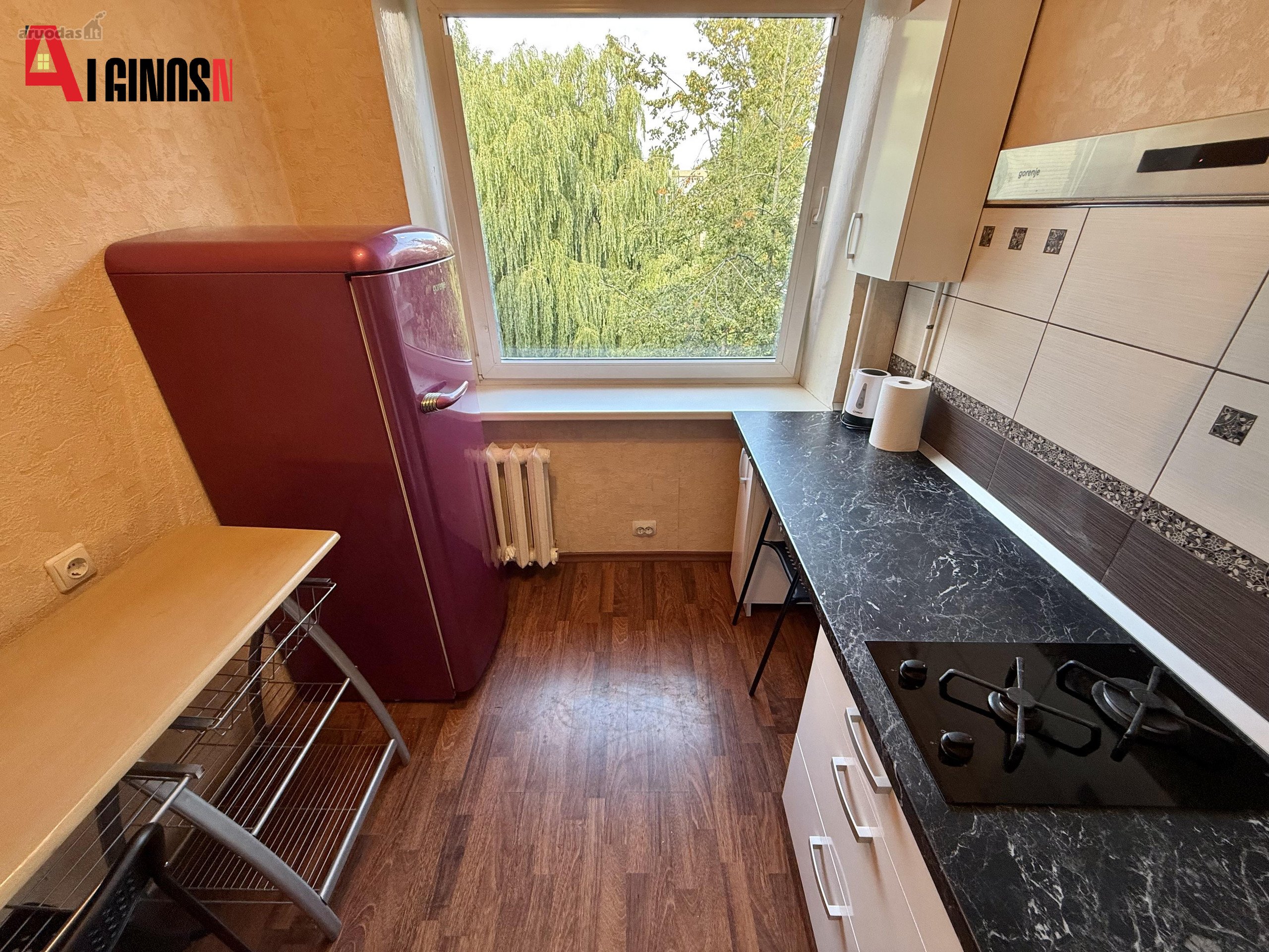 Klaipėdoje, Baltijos pr. parduodamas dviejų