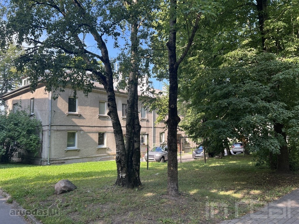 Parduodamas išskirtinio charakterio 3