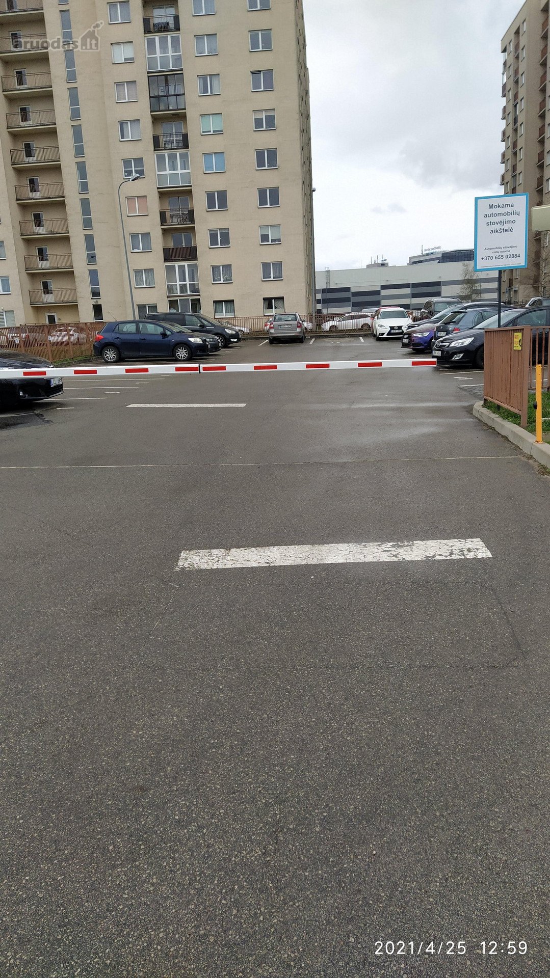 Nuomojamos parkavimo vietos Vėtrungių.g.101