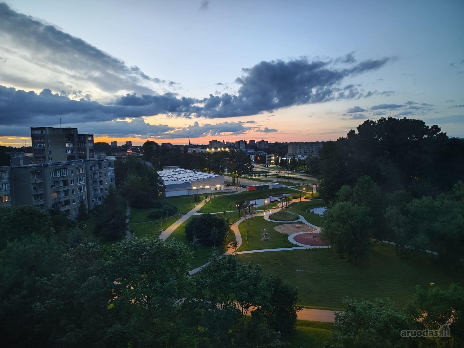 Erdvus Ir Kapitaliai Renovuotas 2 Kambarių