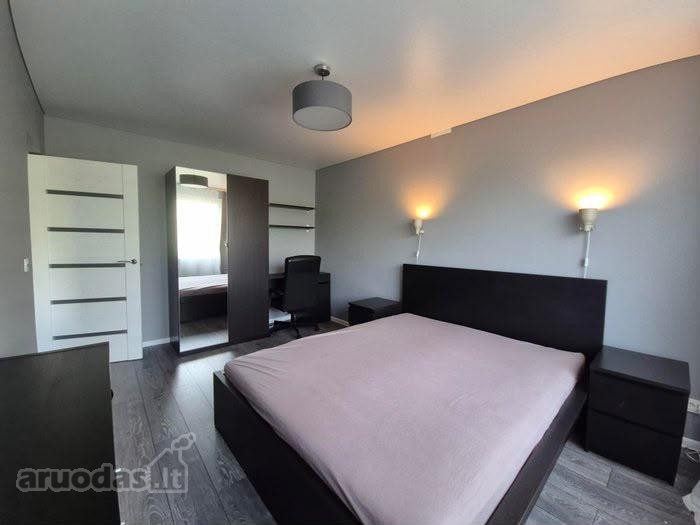 Išnuomojamas naujai renovuotas 2 kambarių