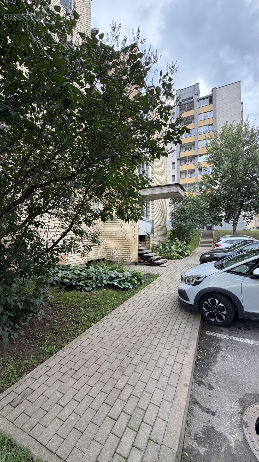 Brokerių Paslaugos Nedomina