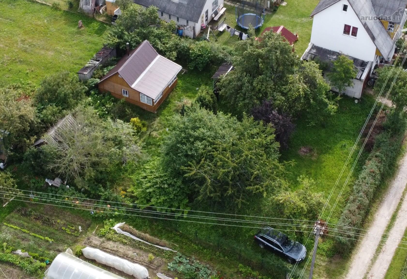 Parduodu žemės sklypą. Sklypas yra