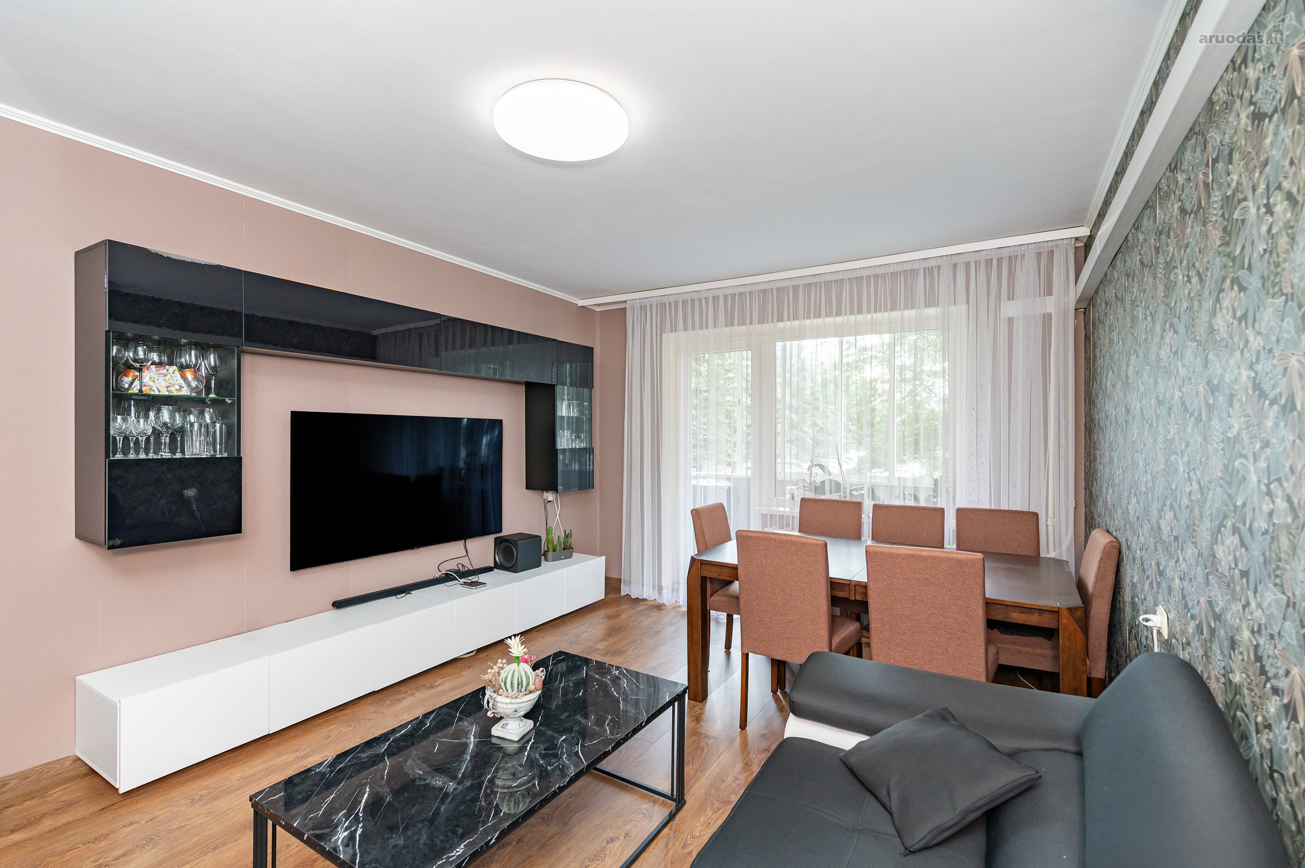 Parduodamas Suremontuotas 4 Kambarių Butas