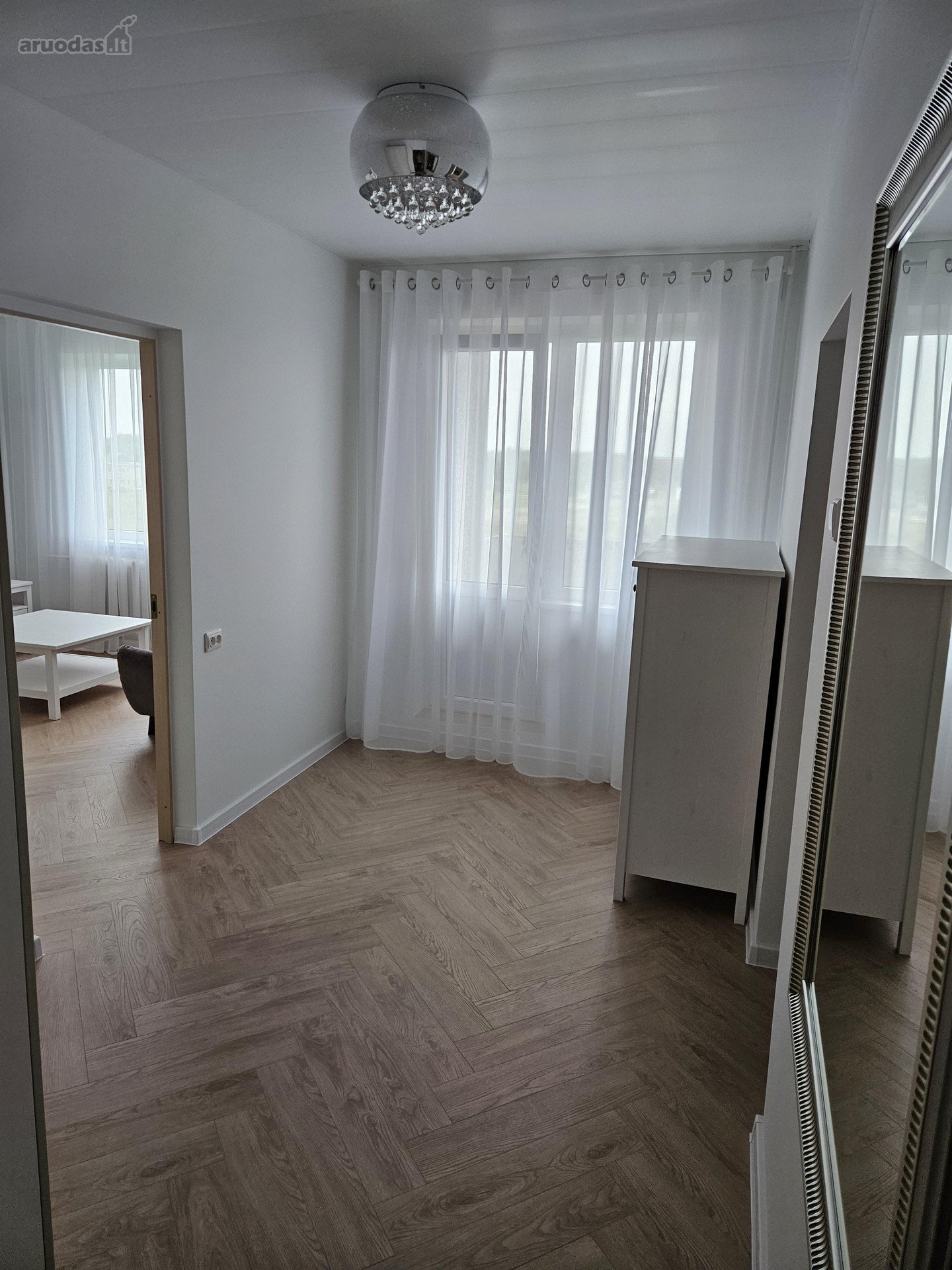 Šalia Ryo prekybos centro,rami vieta,visada