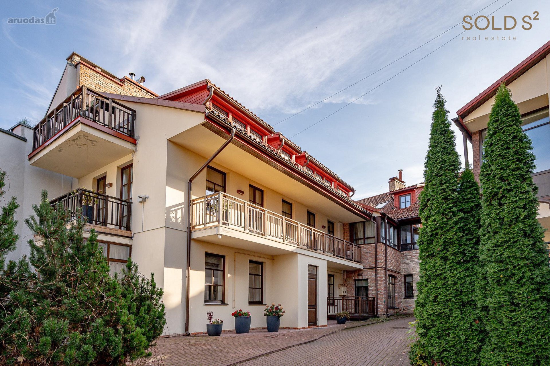 Parduodami jaukūs 3 kambarių apartamentai