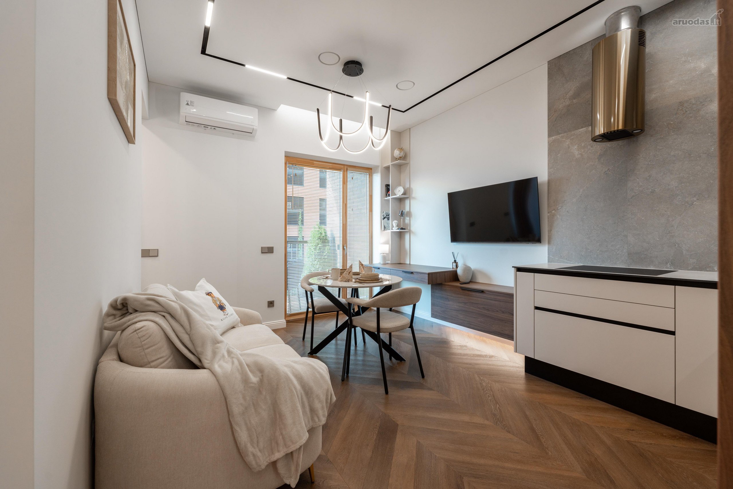 Evios Park Vingis ką tik prabangiai įrengto