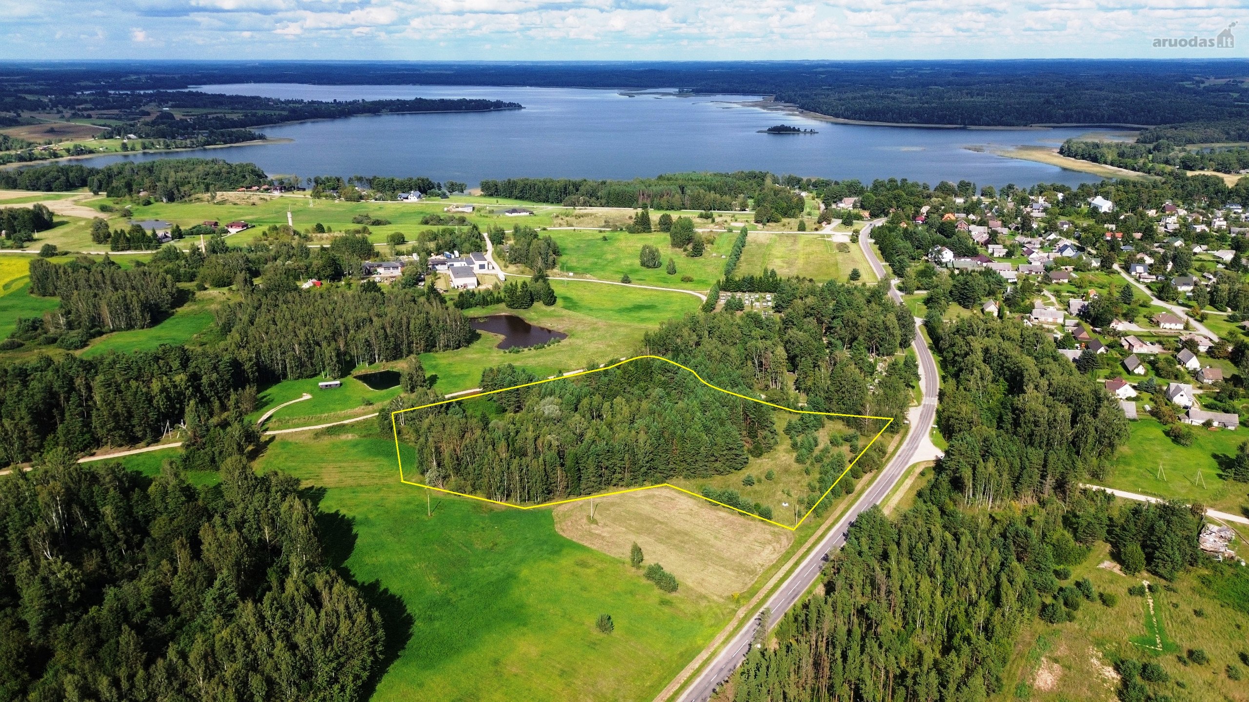 Parduodamas 2,40 ha žemės sklypas Sudeikių