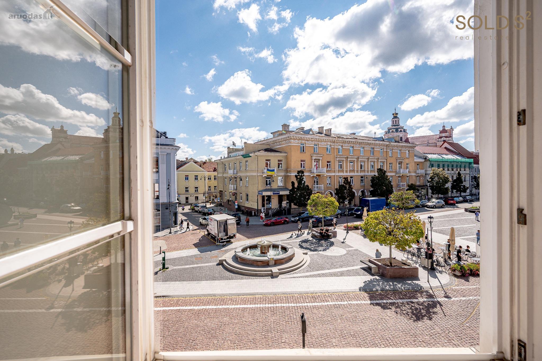 Nuomojami elegantiški, erdvūs aukštų lubų