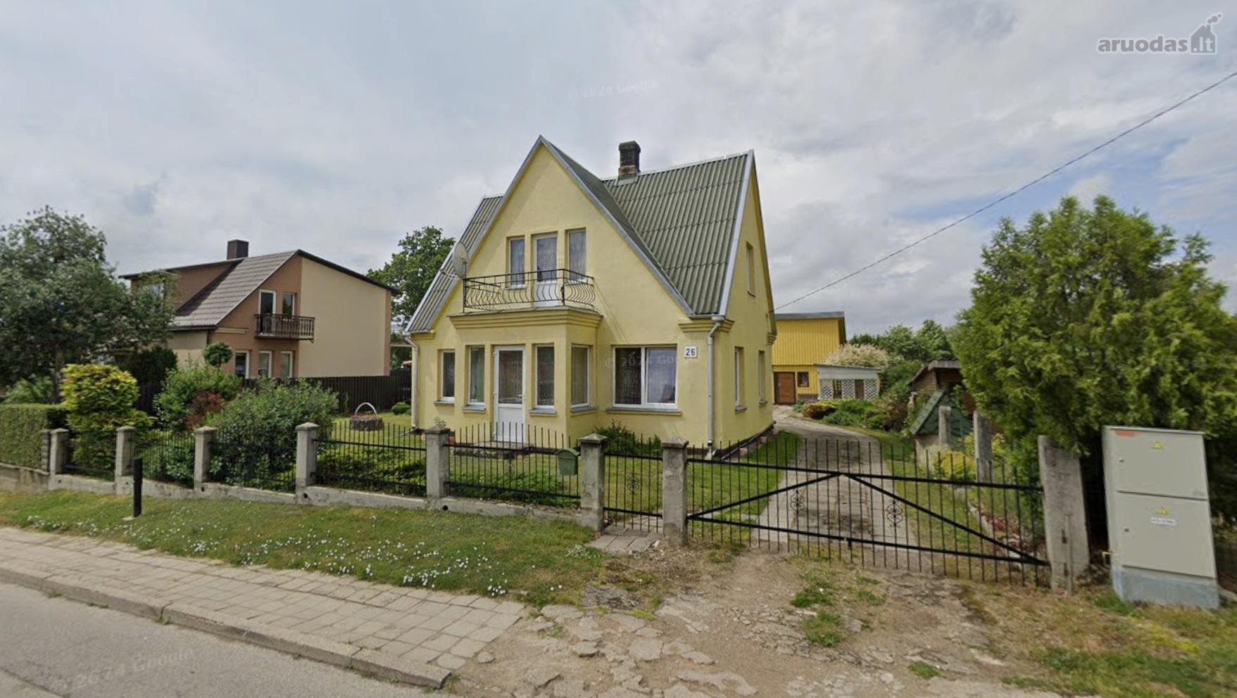 Septynių ežerų mieste parduodamas dviejų