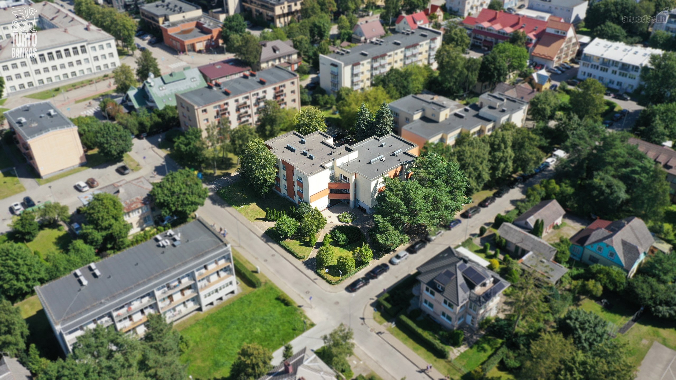 Pasatas su žemės sklypu 