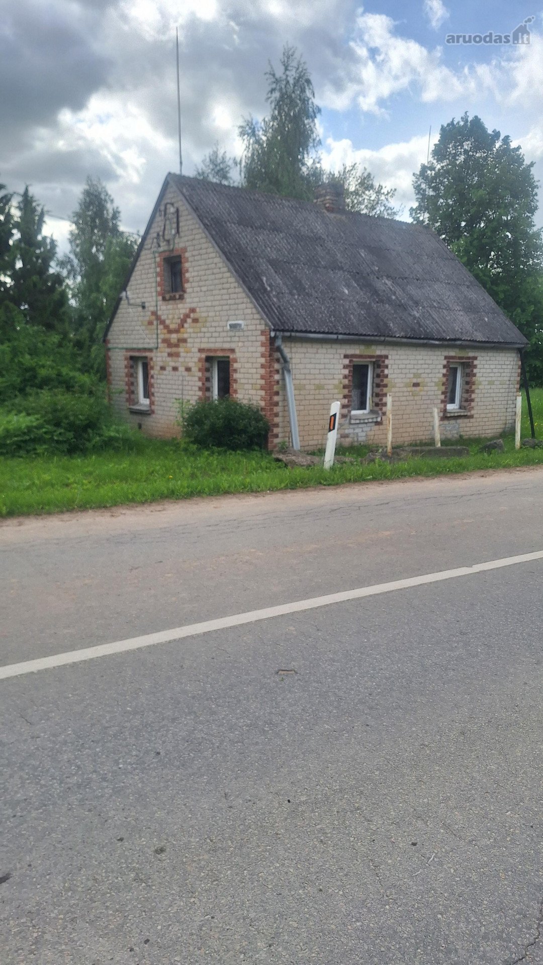 Parduodama sodyba. Namui reikalingas remontas