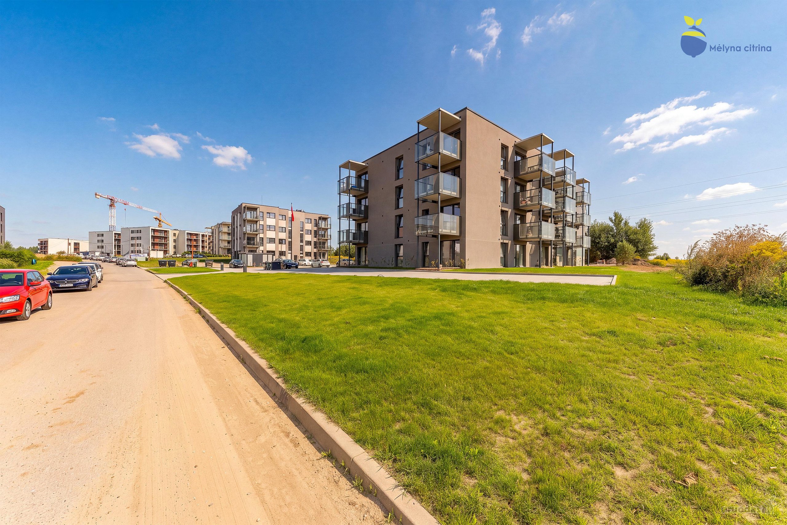 Parduodamas Erdvus 4 Kambarių Butas Gamtos
