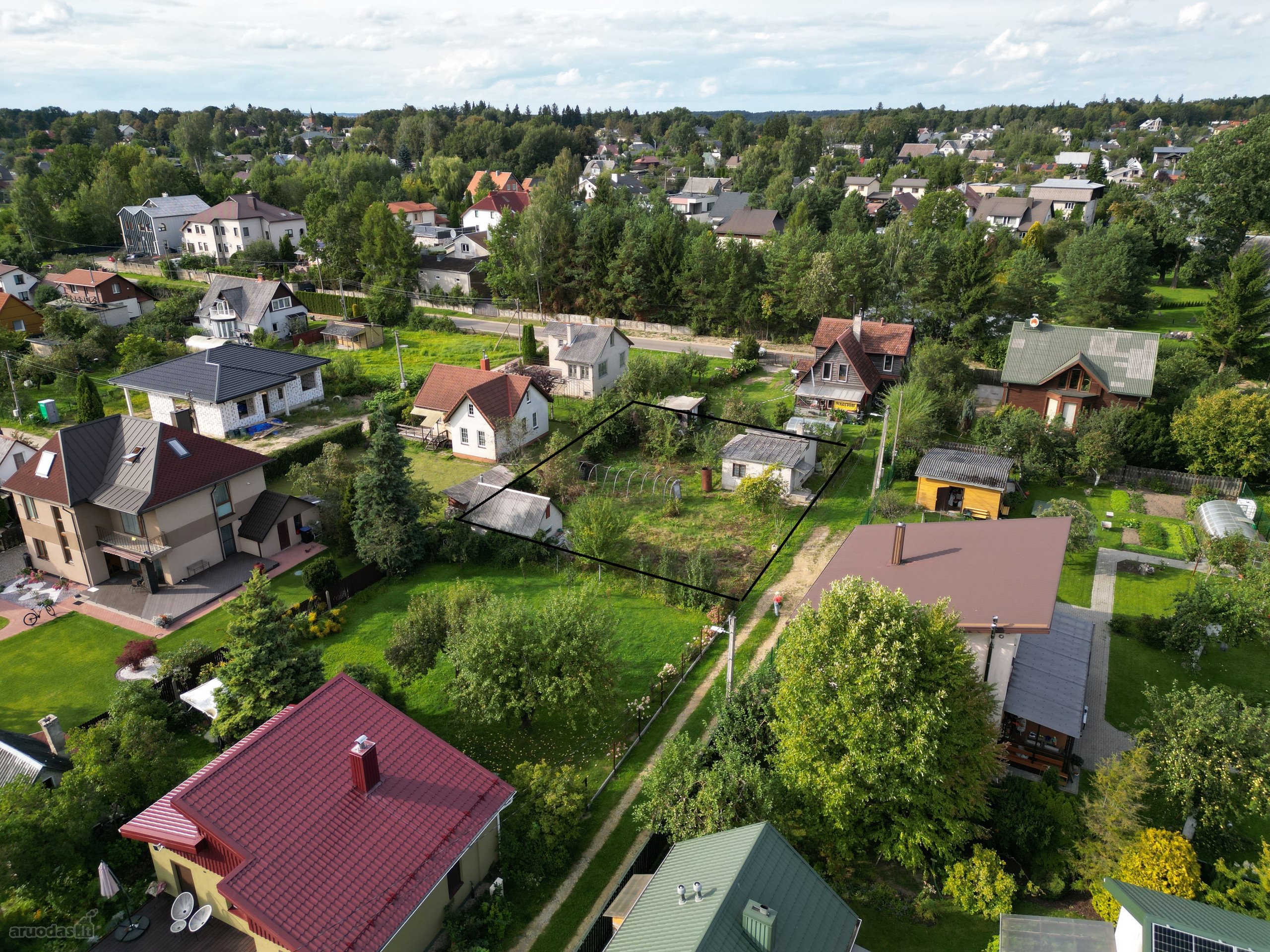 Parduodamas sodo sklypas su nameliu, Vilnius,