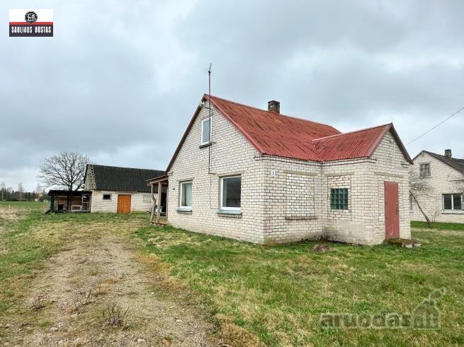 Parduodamas pigiai mūrinis namas Radviliškio