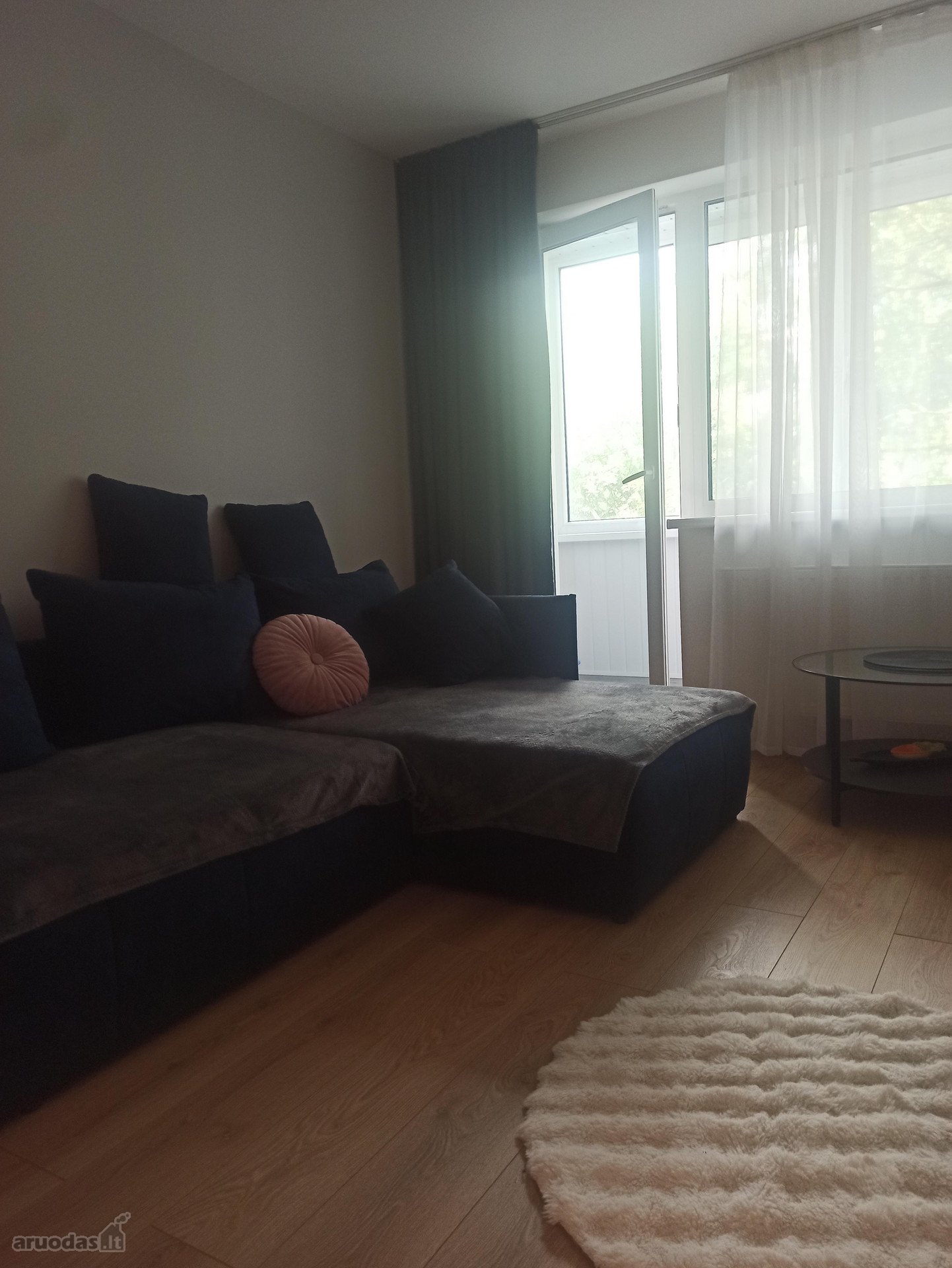 Išnuomojamas 2 k. butas netoli centro,